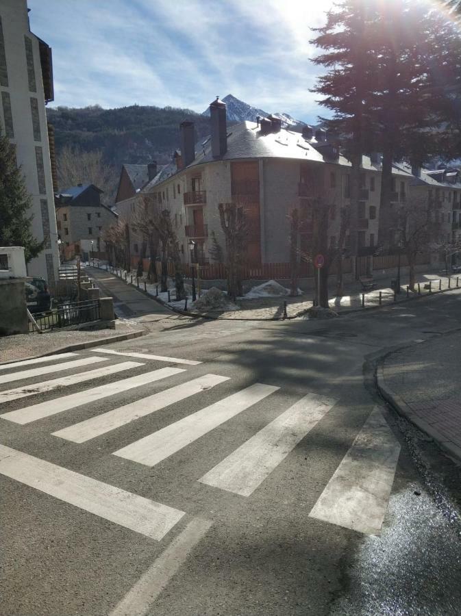 Apartamento Casa Cervino, La Coma de Alba Benasque Exterior foto